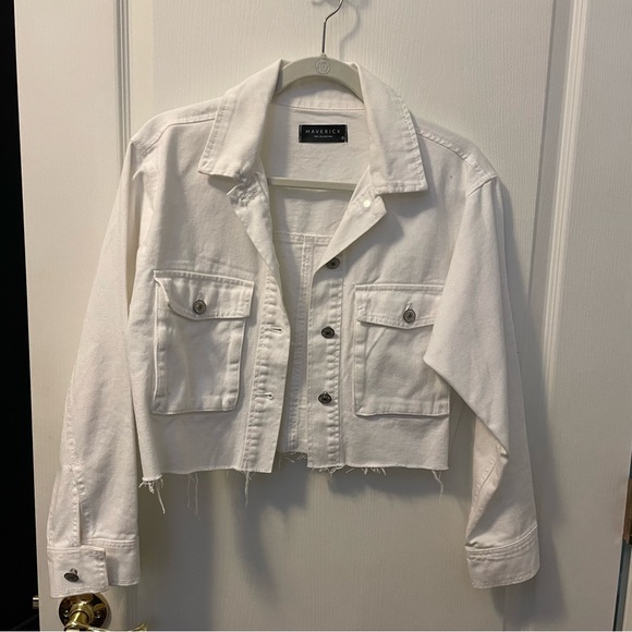 🌟MAVERICK🌟Women’s Denim Jacket, Small - Picture 1 of 4
